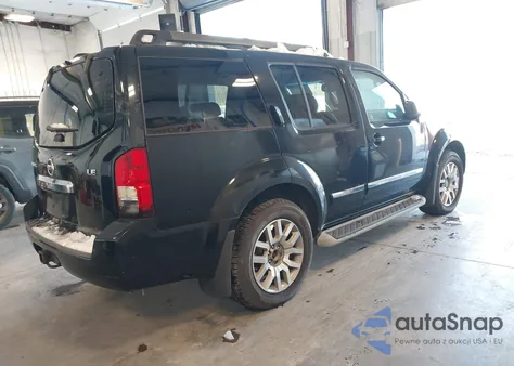 2010 Nissan Pathfinder Le z USA, uszkodzony, nr VIN 5N1AR1NB6AC618753